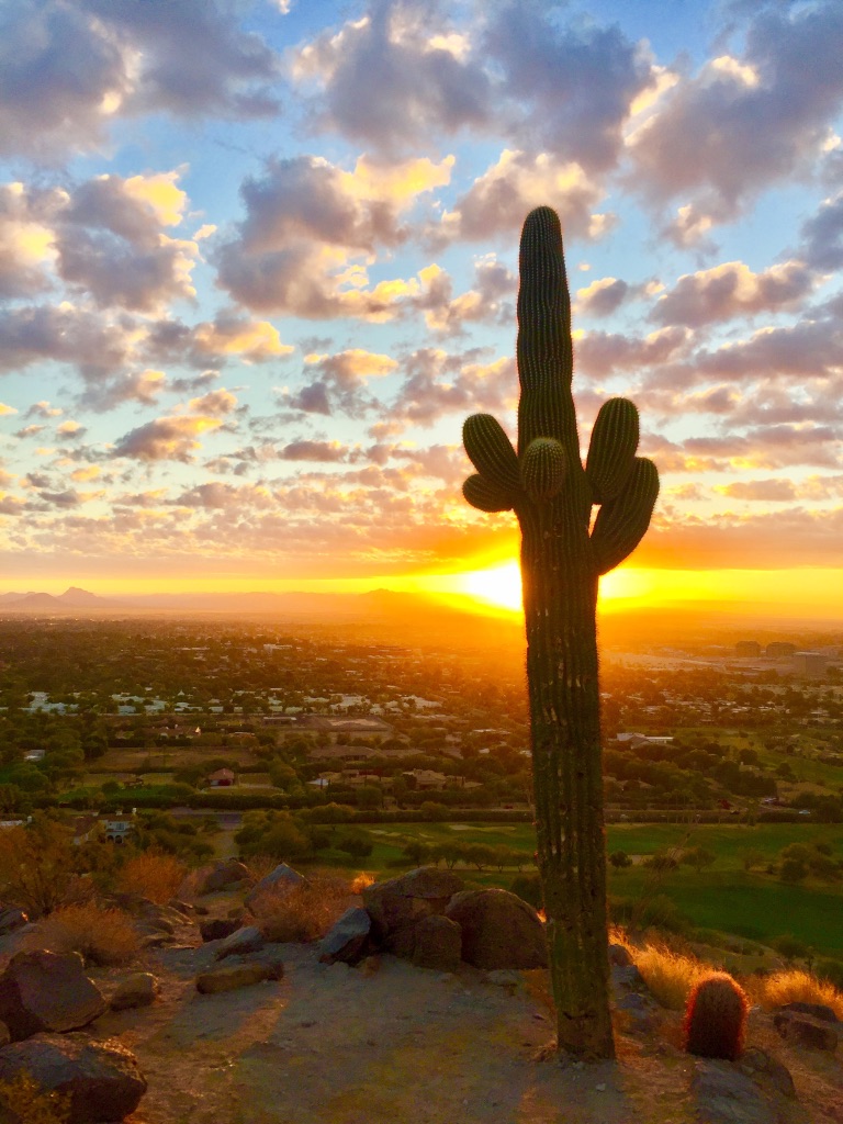 Sunset Hiking Adventure - Mad Desert Trekking